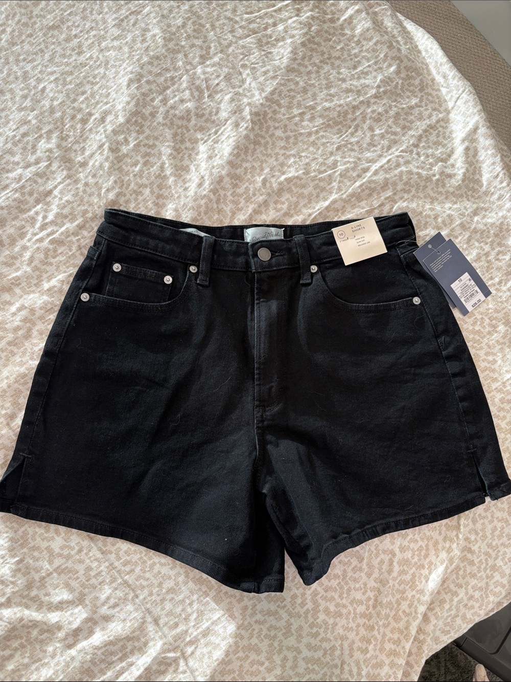 Universal Thread -high Rise Black Denim Shorts